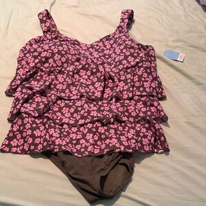 Womens Pink Floral Ruffle Tankini Swim Set